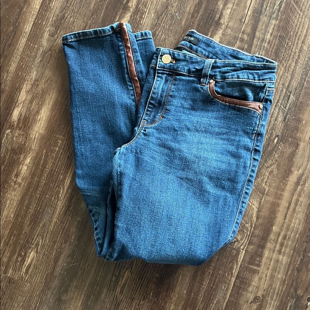 White House Black Market Dark Blue Skimmer Jeans 10